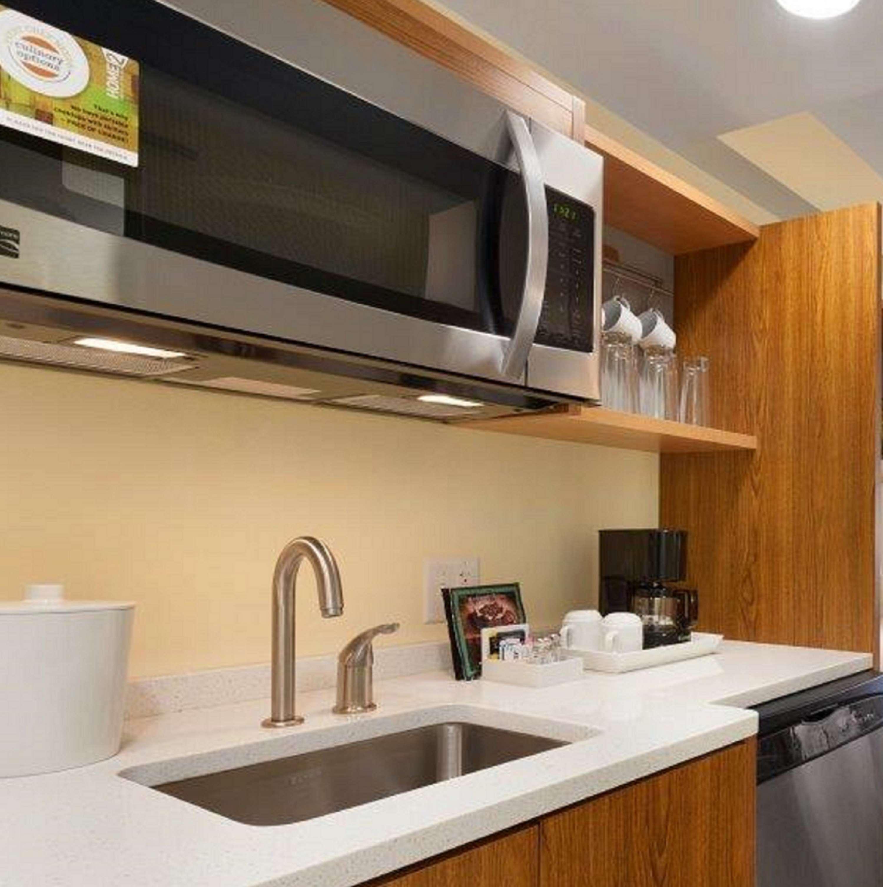 Home2 Suites By Hilton Champaign/Urbana Esterno foto