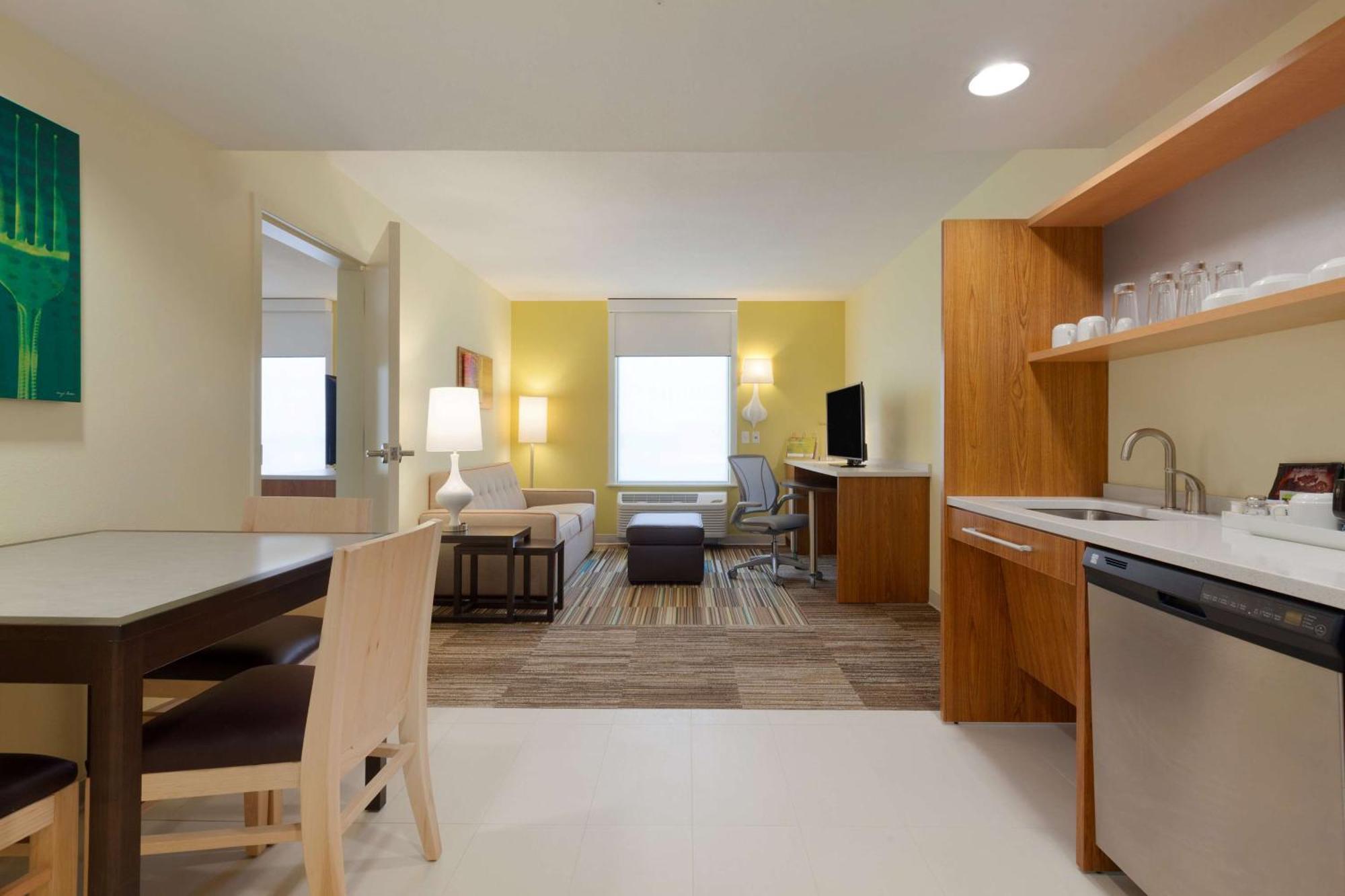 Home2 Suites By Hilton Champaign/Urbana Esterno foto